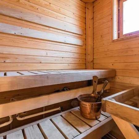 Aurinkoalppi 10b Paritalo By Interhome